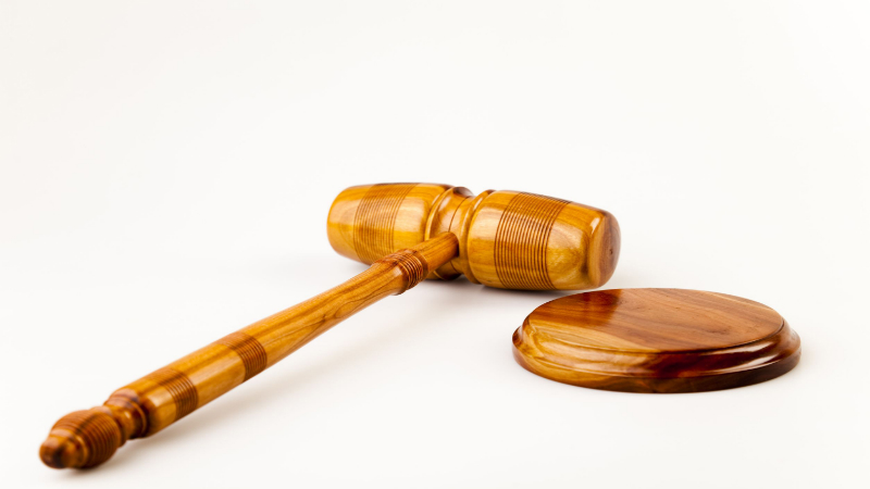 How Do Civil And Criminal Litigators Differ?